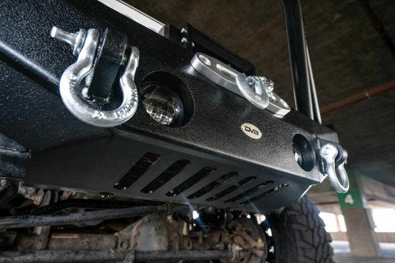 DV8 Offroad 07-18 Jeep Wrangler JK/JL FS-12 Mid Length Steel Front Bumper w/ Fog Lights