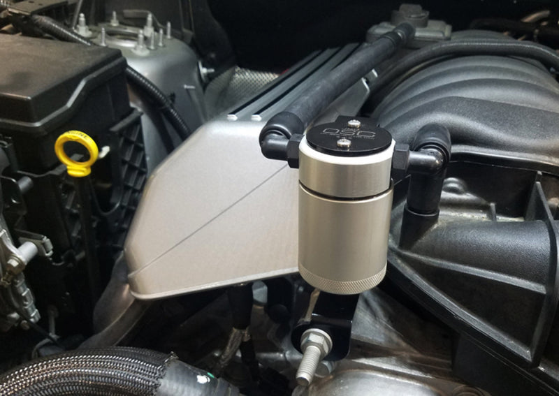 J&amp;L 11-22 Dodge Charger SRT 6.4L Hemi Passenger Side Oil Separator 3.0 - Clear Anodized