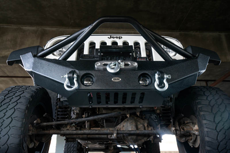 DV8 Offroad 07-18 Jeep Wrangler JK/JL FS-12 Mid Length Steel Front Bumper w/ Fog Lights